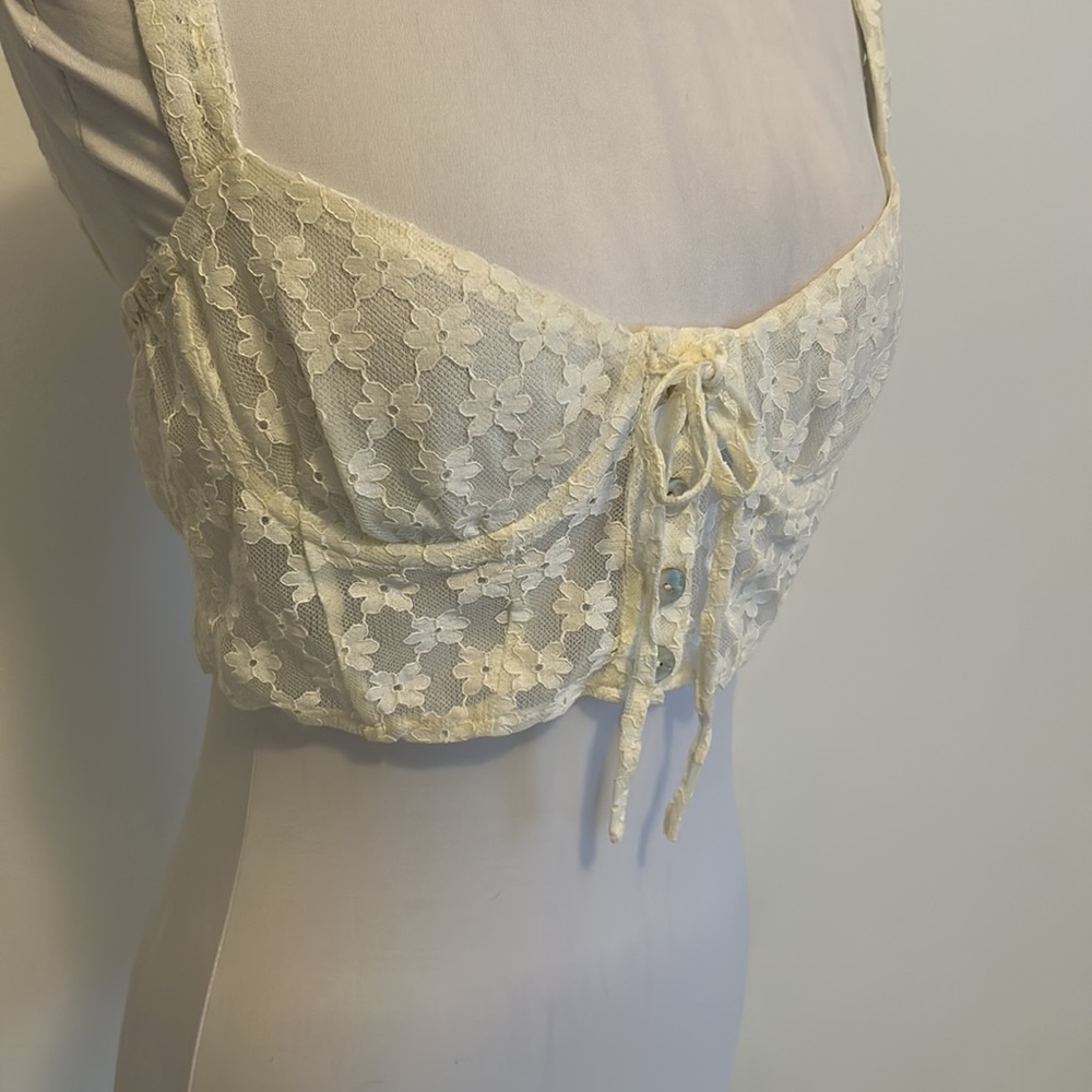 Princess Polly White Lace Crop Top - Picture 8 of 10